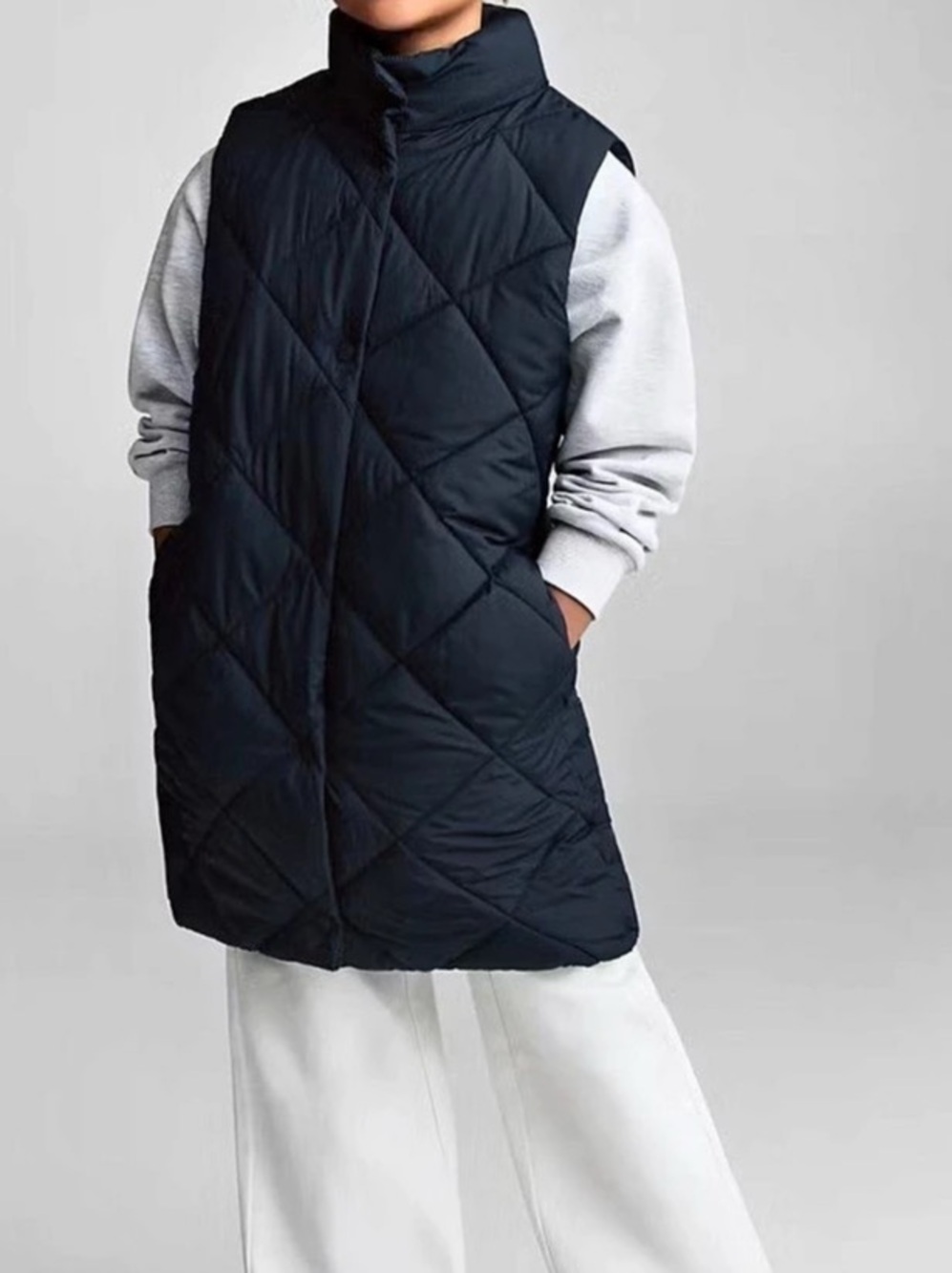 Mango Quilted Vest in Black Girls Like New